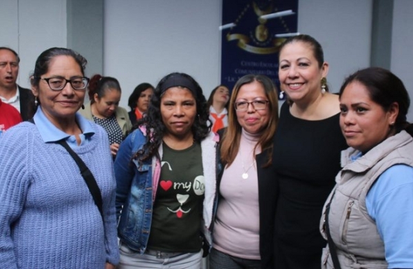 Inaugura Laura Artemisa Foro &quot;Educar en Familia, Transformar en Comunidad”