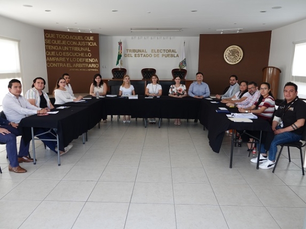 Realiza mesa de trabajo TEEP con IEE para mejorar procesos de recepción