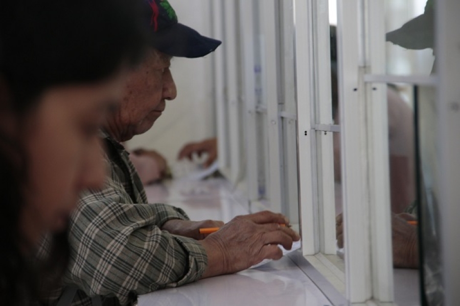 El ISSSTEP atiende el desabasto de medicamentos en sus unidades médicas