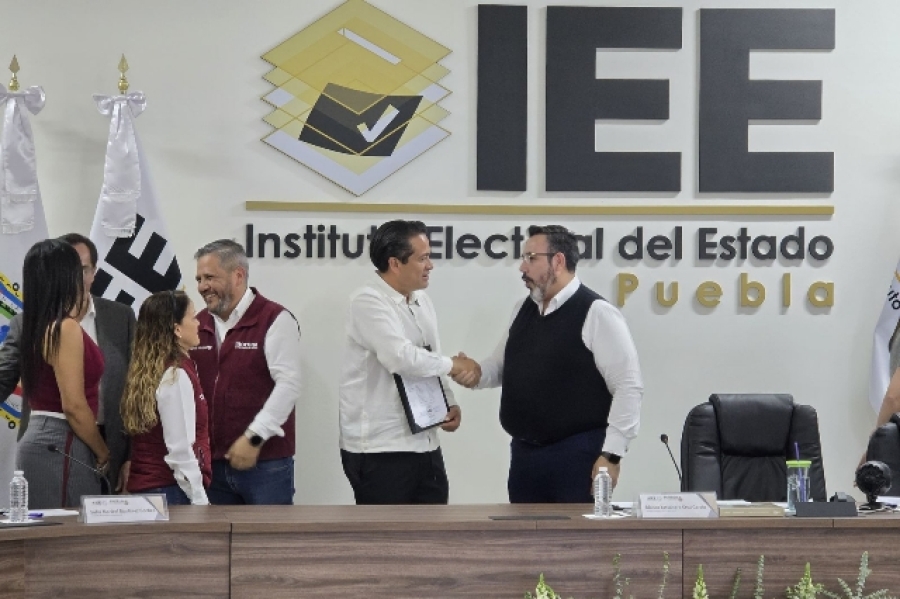 Juan Rivera Trejo llama a la unidad tras recibir constancia de mayoría en Chignahuapan
