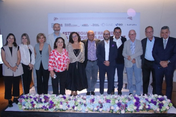 Gobierno estatal y empresas automotrices fortalecen competitividad de la industria