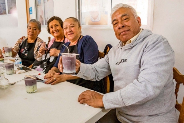 DIF Puebla Capital y Oxxo fortalecen alianza en favor de los adultos mayores