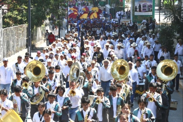 Alistan instituciones educativas la conmemoración del 5 de Mayo