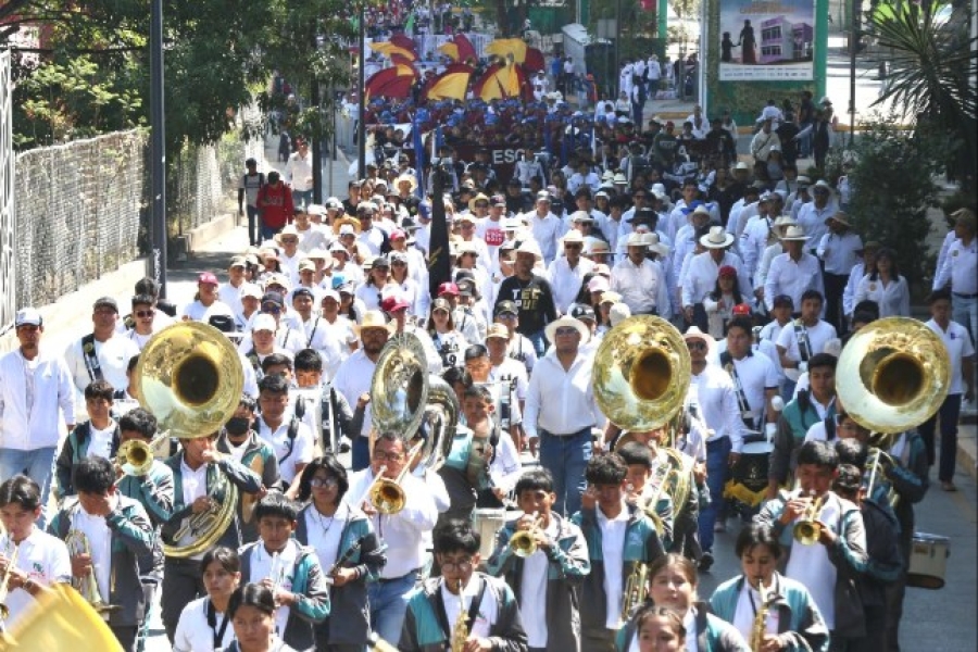 Alistan instituciones educativas la conmemoración del 5 de Mayo