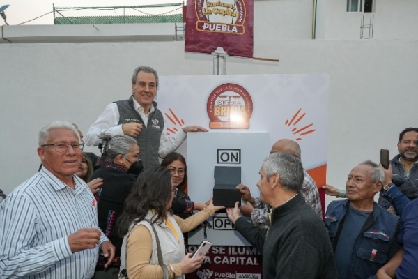 Transforma Pepe Chedraui el alumbrado público en la Colonia Loma Linda