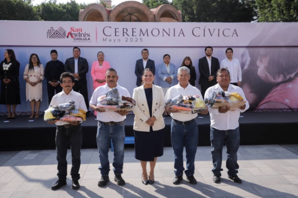 Resalta San Andrés Cholula ceremonia cívica con valores patrios y respeto a la diversidad