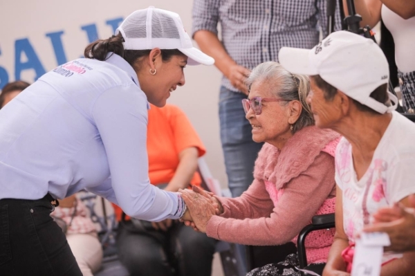 Fortalece Lupita Cuautle la alimentación de las familias sanandreseñas