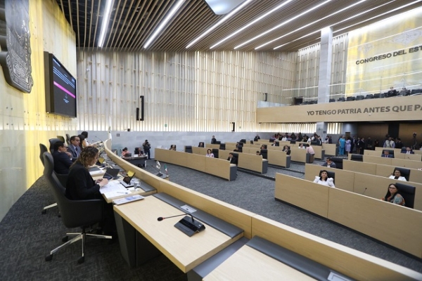 Avala LXII Legislatura del Congreso del Estado figura de Diputado Migrante