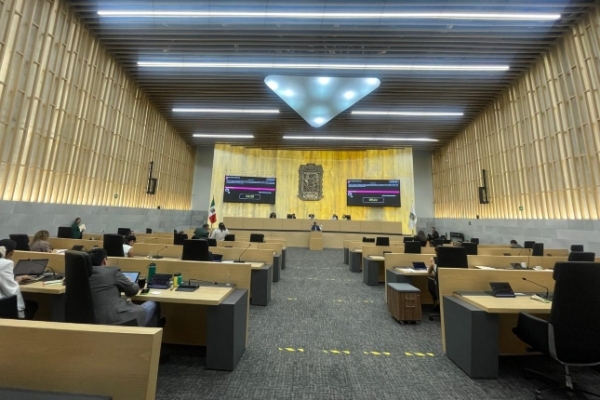 Elimina Congreso facultades de presidentes municipales para avalar matrimonios infantiles