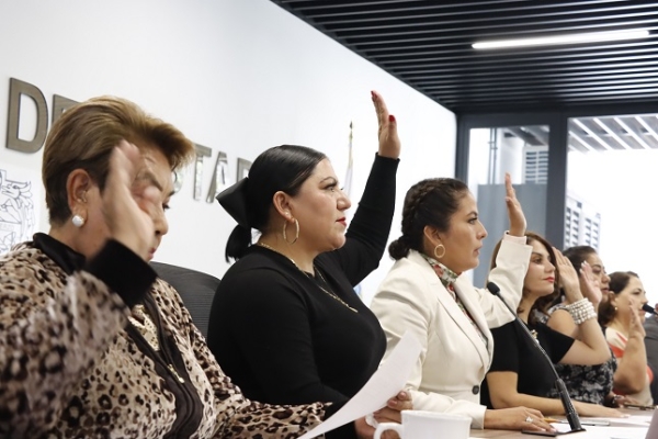 Aprueban en Comisión del Congreso regulación de prácticas de cirugía estética
