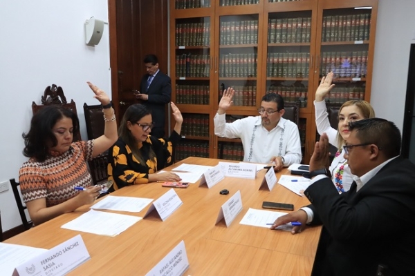 Aprueba Comisión del Congreso exhorto para mejora regulatoria en Instituto Registral y Catastral