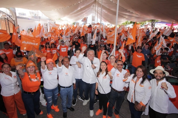 Acajete recibe con los brazos abiertos a Fernando Morales y su familia