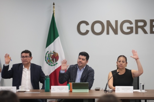Aprueba Comisión del Congreso reformas para armonizar la Constitución local con la federal