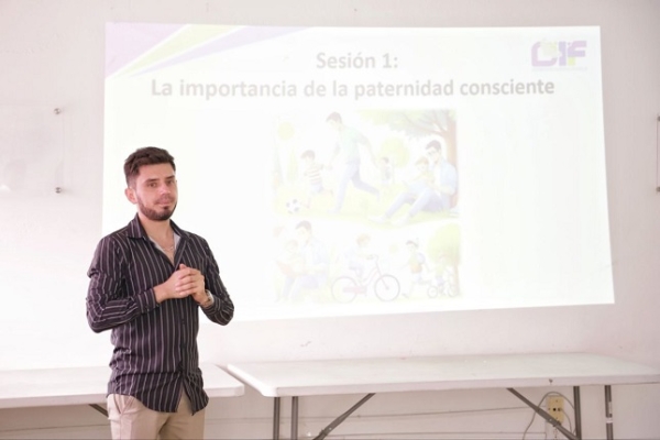 Impulsa SMDIF paternidades conscientes mediante nuevo taller