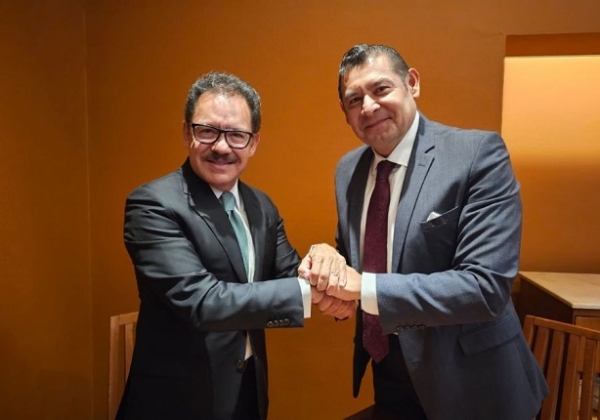 Sellan unidad Alejandro Armenta e Ignacio Mier en Morena