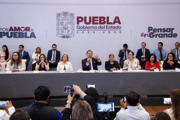Gobierno de Puebla protege a empresas locales con combate al contrabando: Armenta